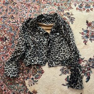 Women’s leopard jacket